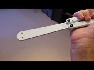 Vu sur Reddit: The link to my balisong discord is in the description of the video!!! Join up